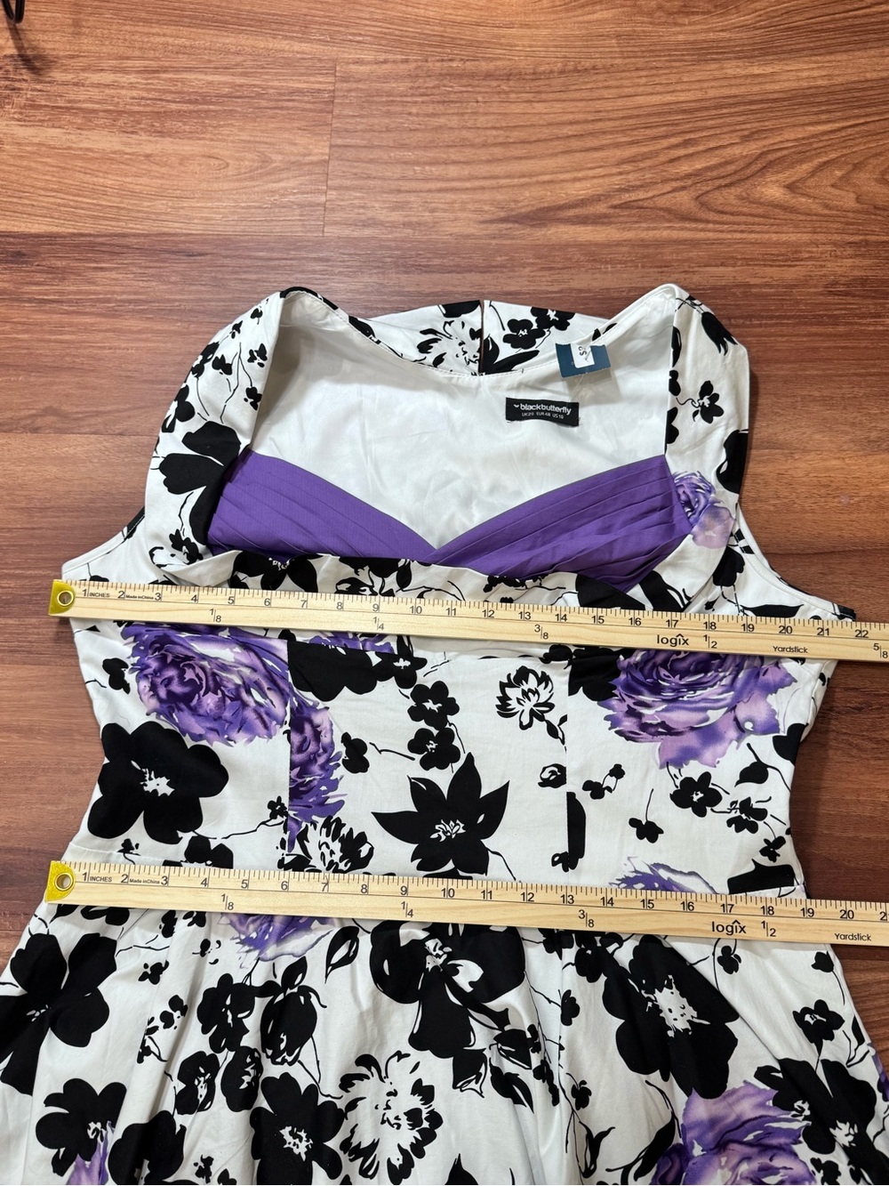 Blackbutterfly Vintage-Inspired Purple and Black Floral Fit & Flare Pinup Dress - Picture 8 of 9